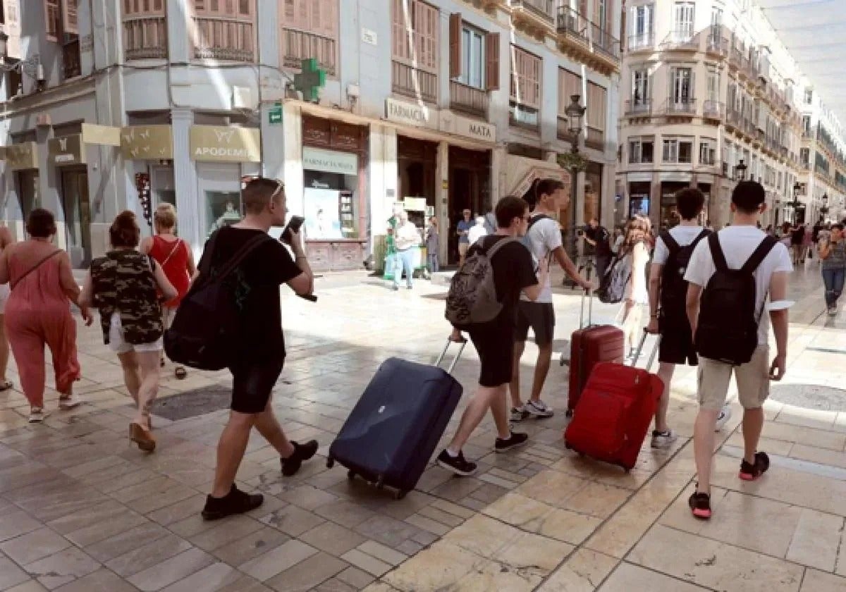 Malaga creates nearly 8,000 new jobs and records a drop in unemployment