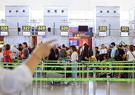 Malaga Airport T3 check-in desks.