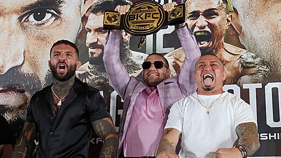 Conor McGregor sparks a frenzy in Marbella