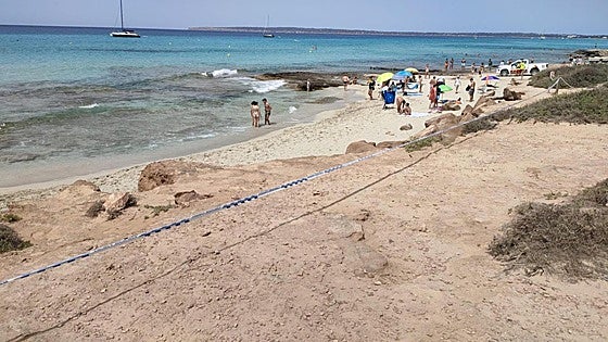 Two-month-old baby dies following rockslide on Formentera beach