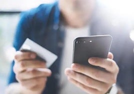 Almost 100 people arrested in bank scam scheme that netted nearly 1.2 million euros from victims in Malaga