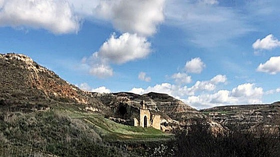 A ghost town in northern Spain with 50 houses for sale