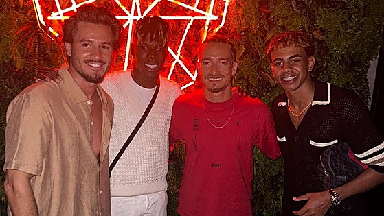 Watch as fans go wild for heroes of Spain's Euro 2024 team in Marbella