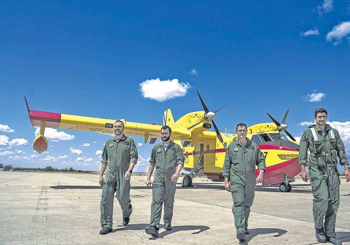 Meet the brave pilots of the 43rd squadron, the Spanish military's wildfire-fighting service