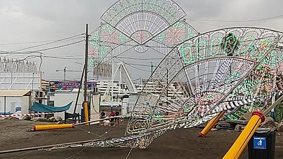 Costa del Sol fairground lights crash to the ground after freak 'heat burst'