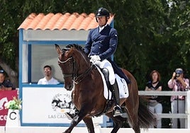 Dockx riding his horse Malagueño LXXXIII.