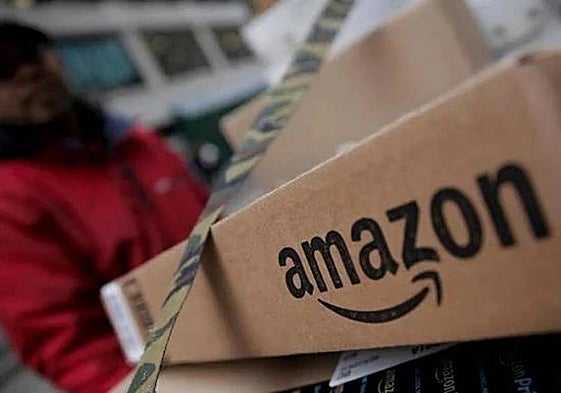 Amazon is looking for 100 warehouse operatives for its new logistics centre in Granada.