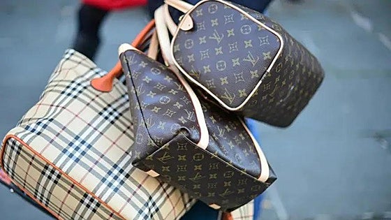 Luxury brand second-hand market booms in Spain: a growing alternative to buying fake goods