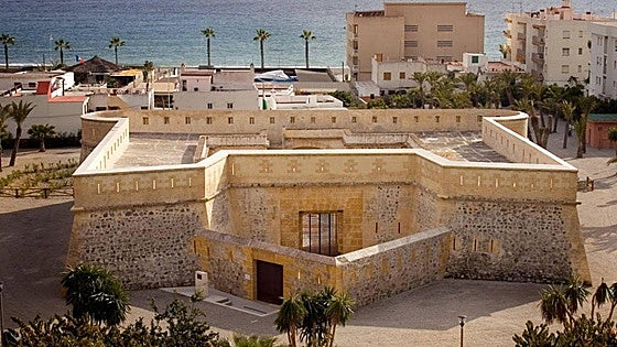 Enjoy musical summer nights at La Herradura's castle on the Costa Tropical