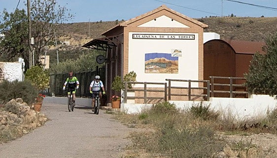 Following the track of an old railway line in Almeria