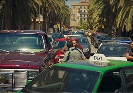 A ready-made traffic jam in Alameda de Colón provided the backdrop for a traffic scene in Kaos.