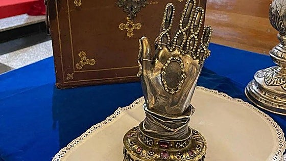 Sacred hand of Saint Teresa to briefly leave Ronda for state-of-art study by specialists