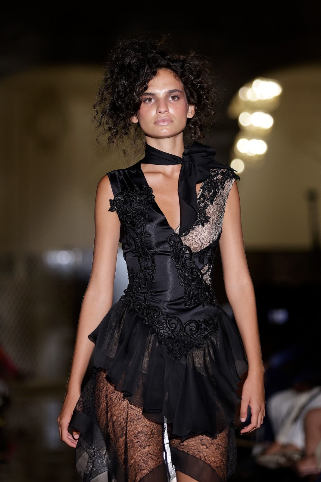 Victorio &amp; Lucchino avant-garde classic fashion on the catwalk - in pictures