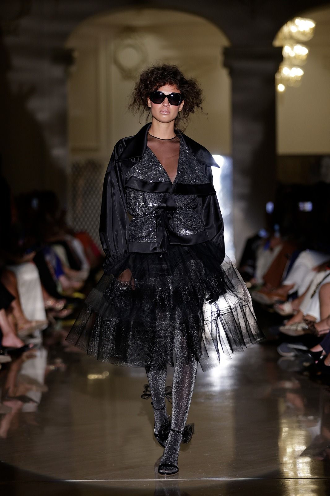Victorio &amp; Lucchino avant-garde classic fashion on the catwalk - in pictures