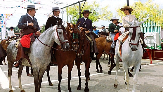 An afternoon of horses and well-dressed riders at Ronda fair, in pictures