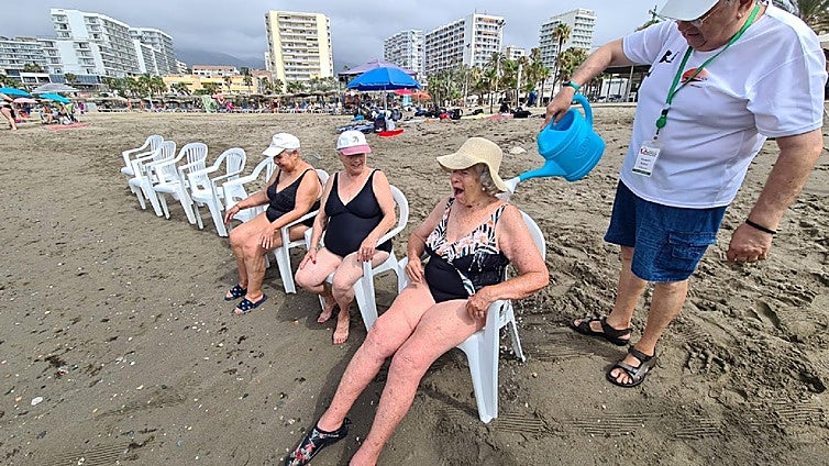 Costa del Sol beach trips for those with reduced mobility: these are the volunteers who make it happen