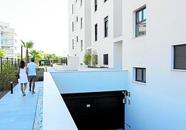 The communal areas of Urbanización Azahar, in Torremolinos.