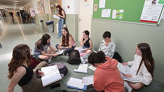 The costly requirements of a study visa in Spain for UK students