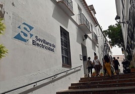 The façade of the governor's house.