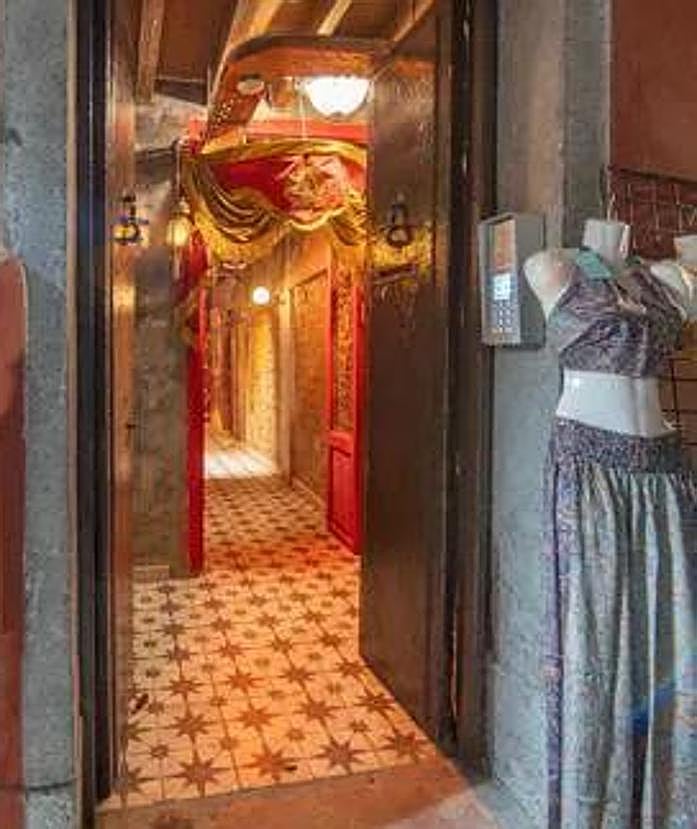 Imagen secundaria 2 - Roll up! Roll up! The unusual Airbnb property in Granada that transports guests to an old circus