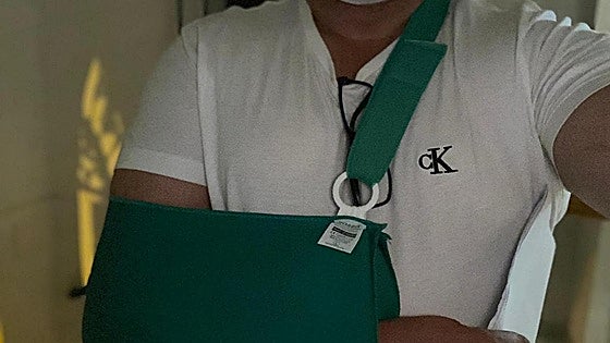 Man convicted of breaking the shoulder of a policeman in Benalmádena who intervened as he abused his partner