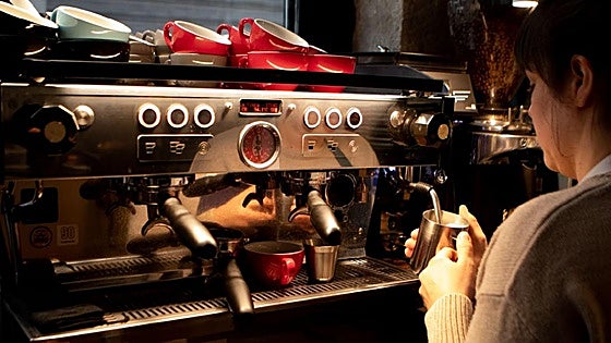 The boom of coffee shops with a beverage costing more than 2 euros has arrived in the south of Spain