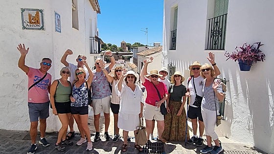 Walking group on the Costa del Sol raises 20,000 euros for charity
