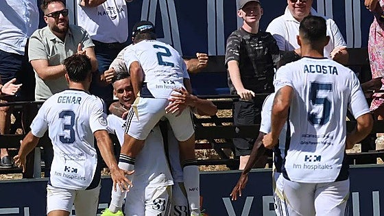 Marbella FC stun football league leaders with a late victory