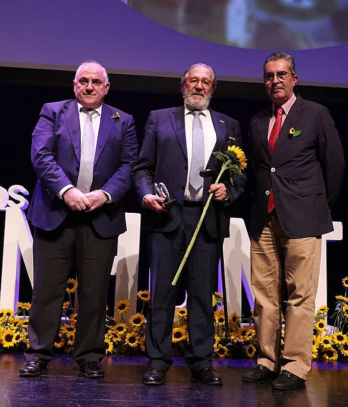 Imagen secundaria 2 - Gaucín town hall, John Peter Sørensen and Santiago Souvirón de la Macorra.