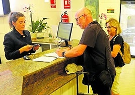 Holidaymaker data registration requirement puts Spain's tourism sector on a war footing