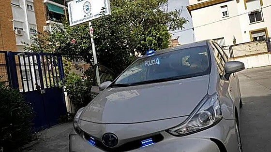 Woman arrested in Malaga for leaving her three young children at home alone while she went out partying