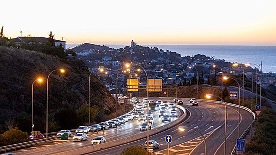 Malaga gets little more than studies and meetings as almost 1.2 billion euros earmarked for infrastructure projects in Catalonia