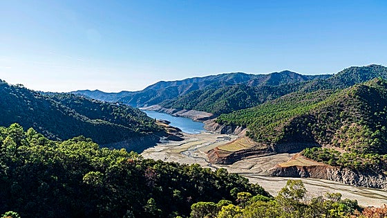 Costa del Sol plans to source 30% of its water needs from wells and desalination plants