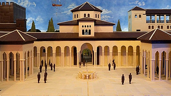 Iconic Alhambra palace rebuilt with 2,000 kilos of chocolate