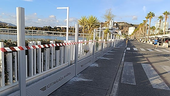 Work to install new security fence at Malaga's megayacht marina nears completion