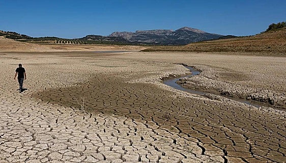 Digitalisation of water supply network is 'essential' according to head of Malaga's provincial authority