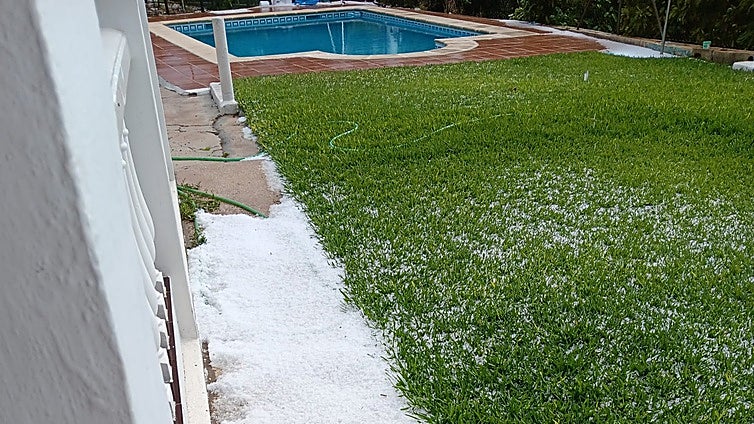 Watch as 'Dana' arrives in Malaga bringing with it rain and hail in parts of the province