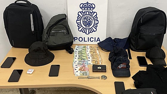 Police arrest five gang members who targeted victims at Costa del Sol train stations and shopping centres