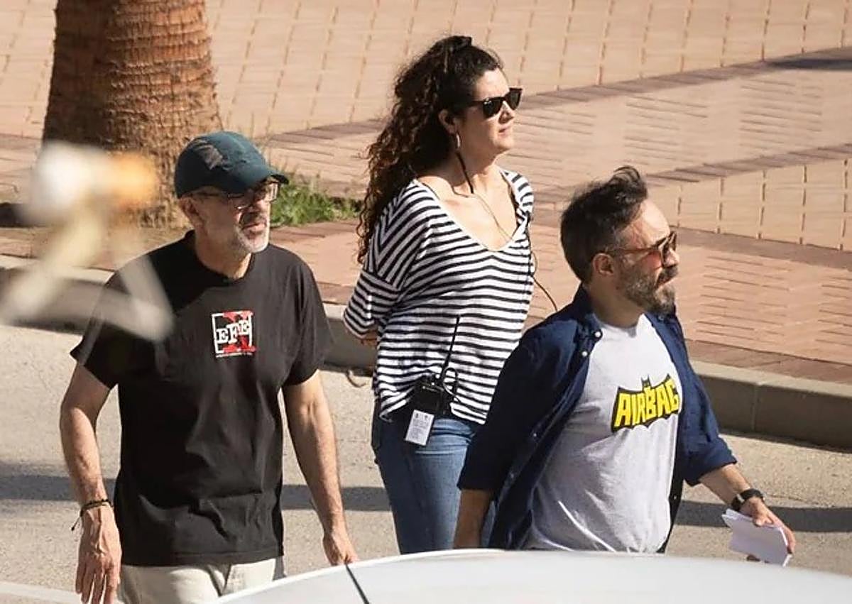 Imagen secundaria 1 - Filming for Amazon blockbuster series Red Queen turns Costa del Sol into a crime scene again