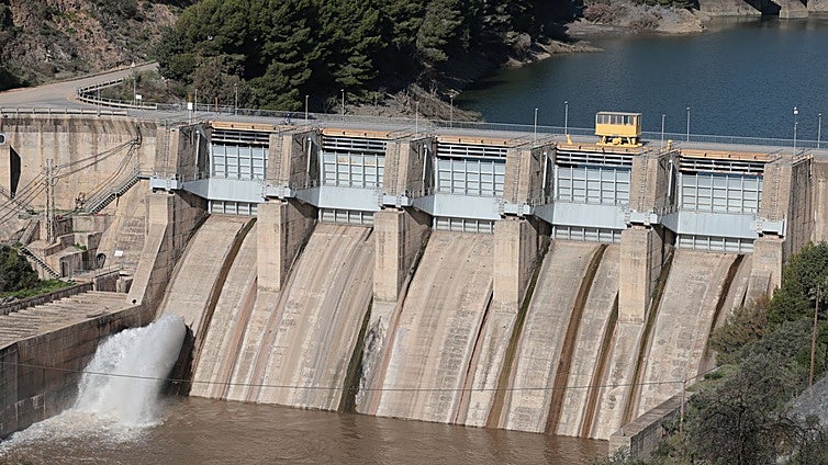 This is the moment water was released from a major Malaga reservoir for safety reasons following the last 'Dana' storm