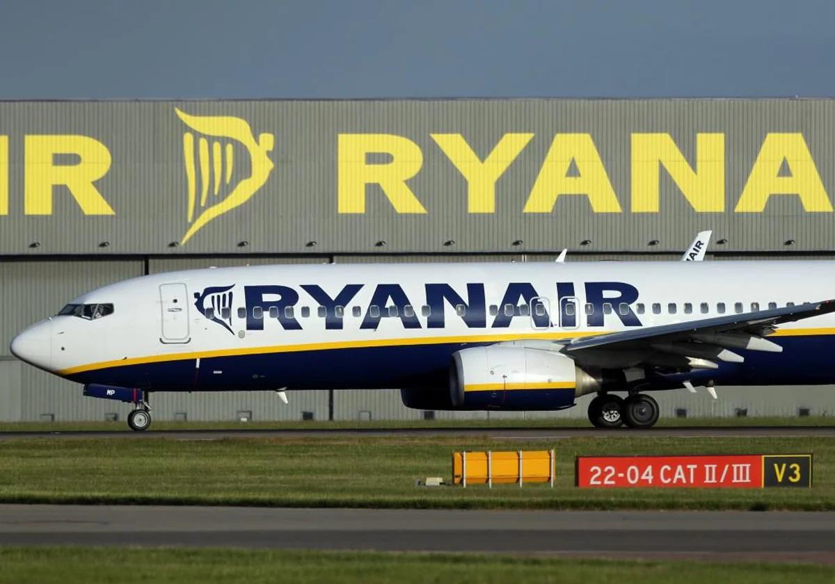 Passenger arrested after urinating in aisle on Ryanair flight from UK to Spain