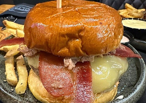 Malaga aims to track down the best smash burger in Spain