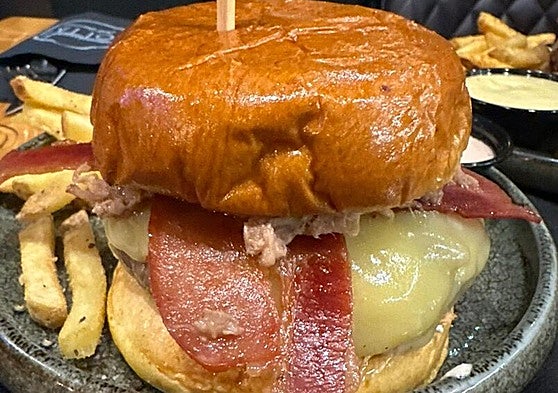 Malaga aims to track down the best smash burger in Spain