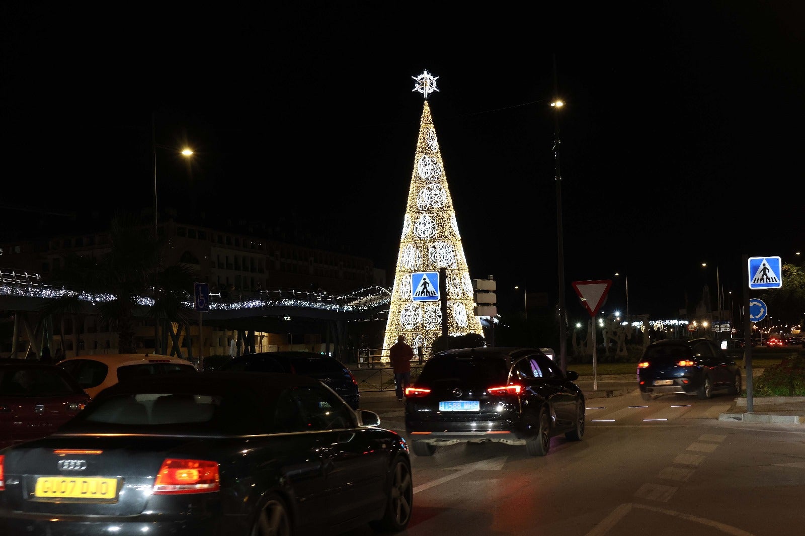 The Christmas lights are switched on in Marbella and San Pedro