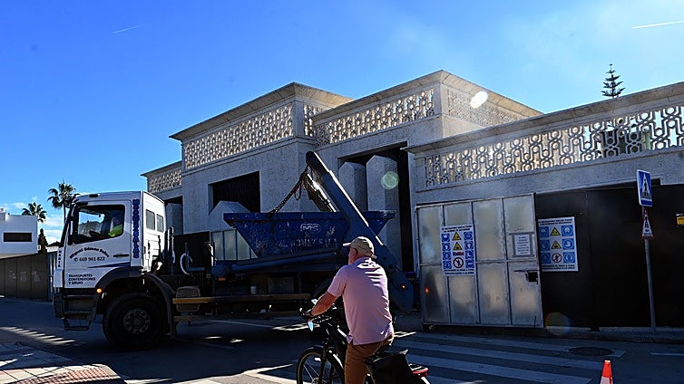 More than 1,500 local residents call on town hall to halt plans for 'nightclub' in Marbella