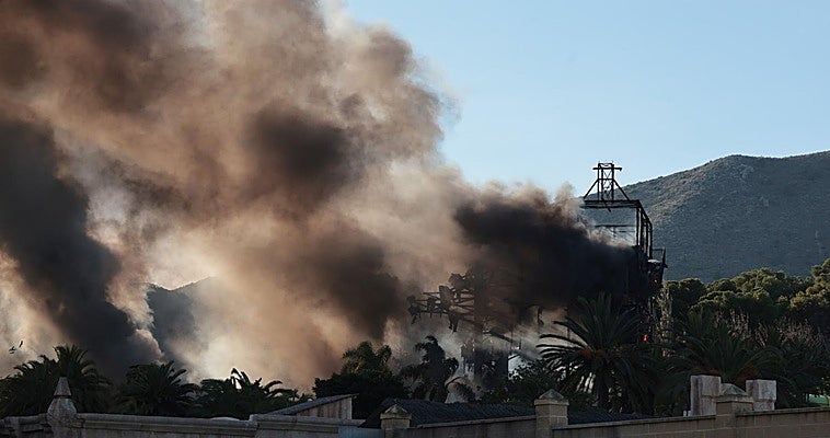 Welding work was possible spark of major blaze at Aqualand water park in Torremolinos