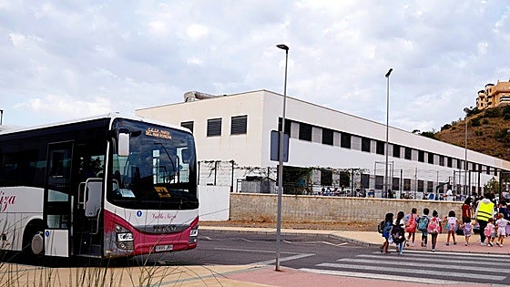 Families to protest over cuts to school transport in Costa del Sol town