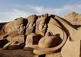 The Three Wise Men, sculpted by Fergus Mulvany of Ireland.