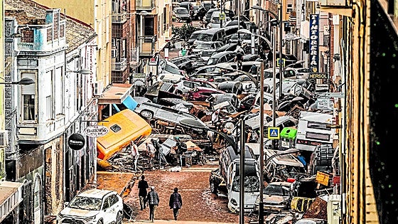 Questions with no answers: tragic storms and sleight of hand in politics