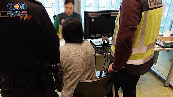 Jewellery shop employee arrested for stealing 114 items worth 45,000 euros in northern Spain
